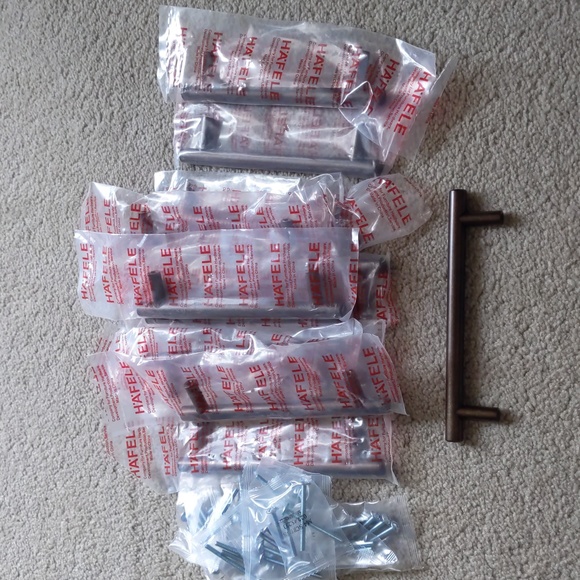 Cabinet Pulls/Drawer Handles - Picture 3 of 3